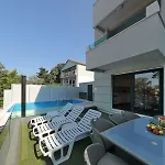 Peric Apartment Seline